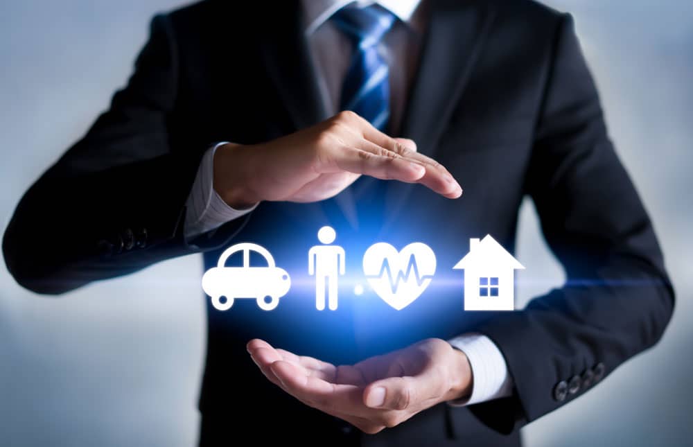 Corredora de Seguros asociada a Reale Seguros en Oliva (Valencia). Asesoramiento personalizado para particulares y empresas.